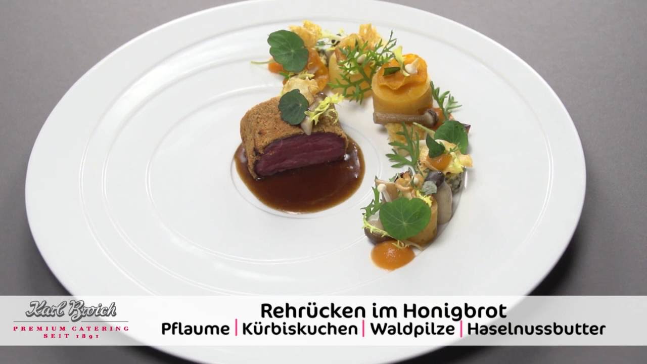Rehrücken im Honigbrot mit Kürbiskuchen und Haselnussbutter