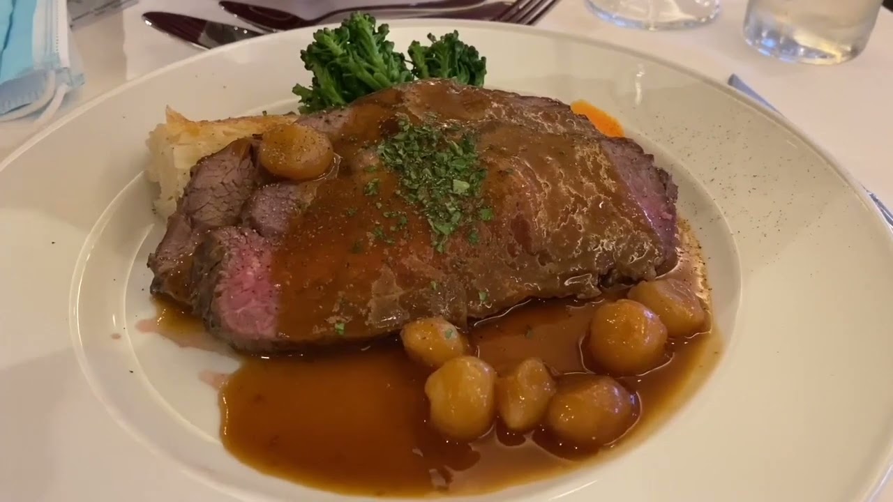 CELESTYAL CRYSTAL Gastronomía