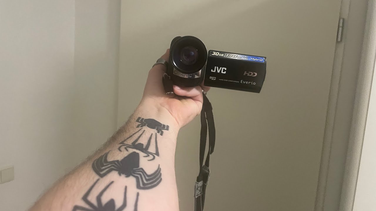 JVC Everio GZMG435BE beloofde detail video. YouTube