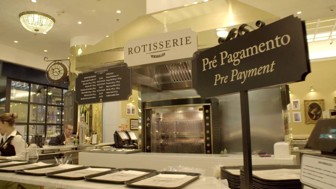Versailles patisserie & rotisserie at Lisbon airport