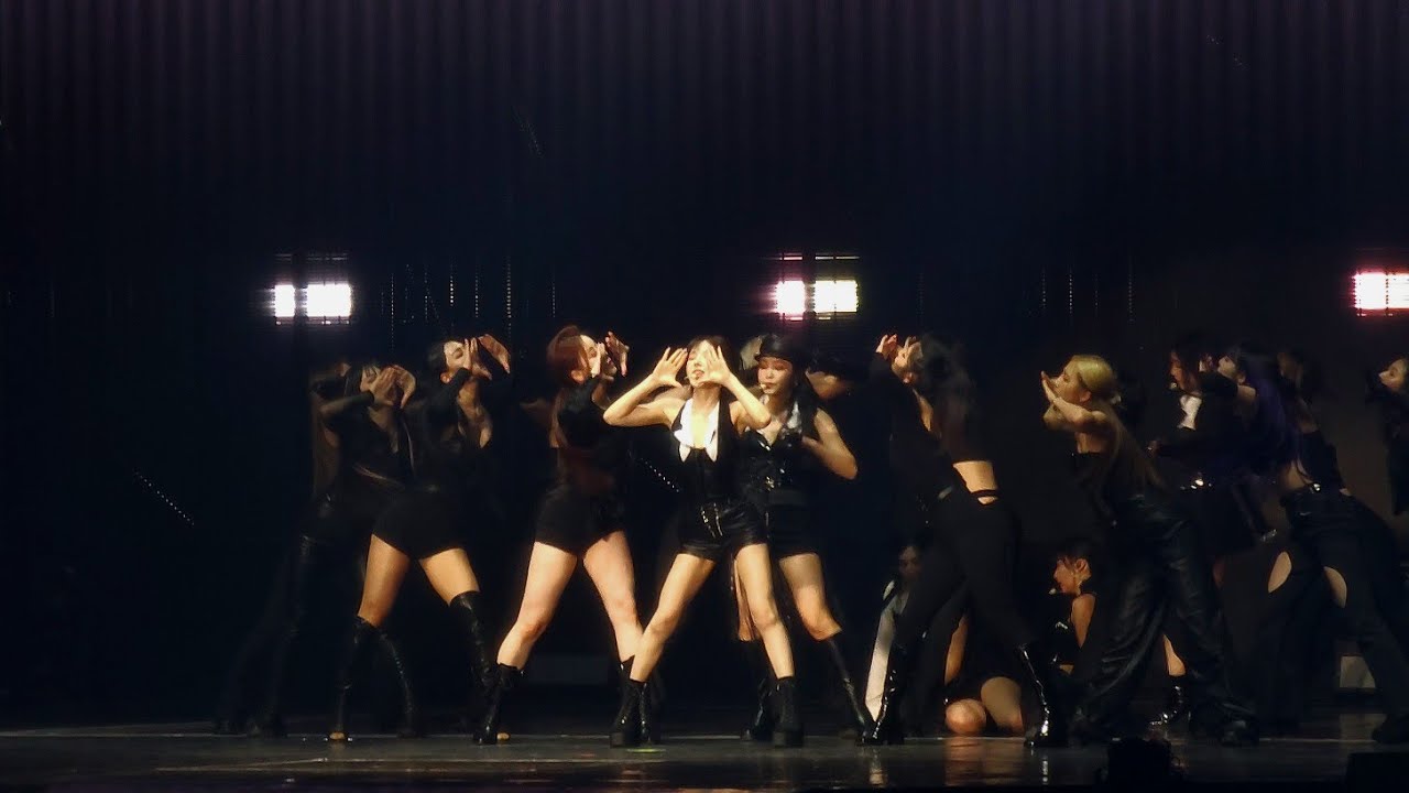 230401 Red Velvet - intro + Pose + Beg for Me | Red Velvet 4th Concert R to V