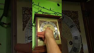 Winding the 1987 Seth Thomas [Legacy] 3W mantle clock