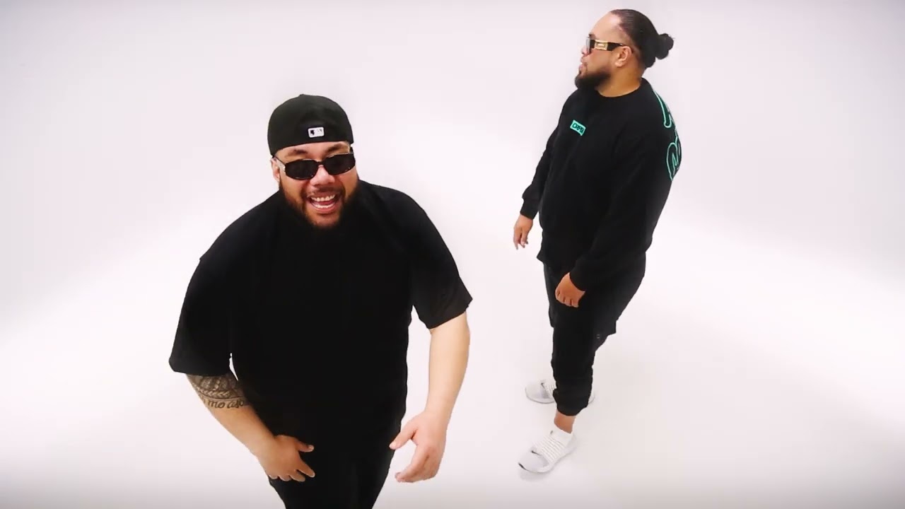 Muzz & Lau - You & Me (Official Lyric Video)