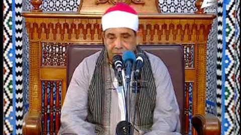 فضيلة الشيخ محمود محمد الخشت في تلاوة الفجر الأول من شهر رمضان 1437 هـ   6 6 2016 من مسجد الامام الح