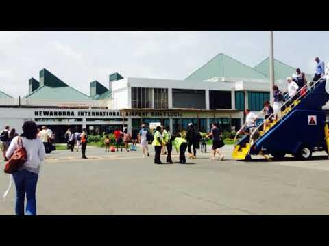 Video: Panduan Bandara di St. Lucia