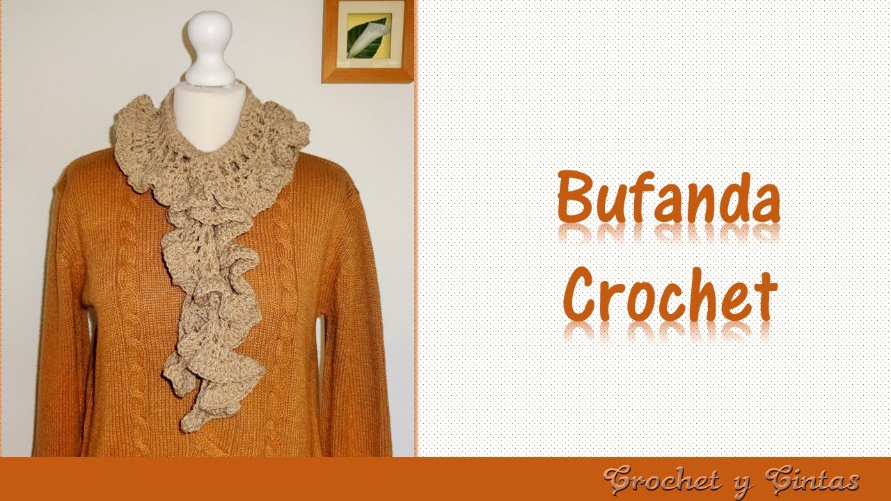 Bufanda fruncida con abanicos a crochet