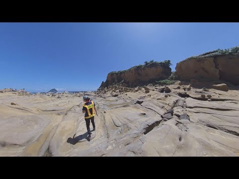 基隆和平島玩到瘋！游泳、看熱帶魚、賞奇岩!還有軍事基地改建的咖啡廳【食尚小編出任務】