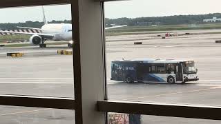 Air France Boeing 777 arrives in Detroit from Paris