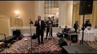 Avrumy Holtzler Singing The Latest 2nd Dance Hits אברומי הולצלר בחתונה