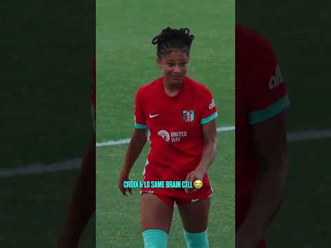 A couple of our biggest hype women π―ββοΈ #nwsl #soccer #reaction #kansascity #twin