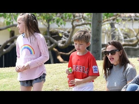 Hot Jennifer Garner Baseball Commercialfav Events Segment - 0j7zbq9