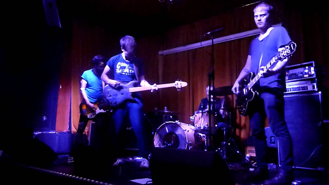 USA Nails: They'd Name An Age - Gullivers, 10/10/15