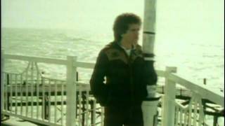 Video thumbnail of "Leo Sayer - When I Need You (1976)"