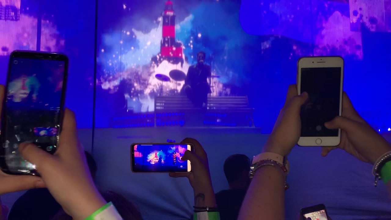 Manuel Carrasco - Me Dijeron De Pequeño - Palau Sant Jordi - (Barcelona)