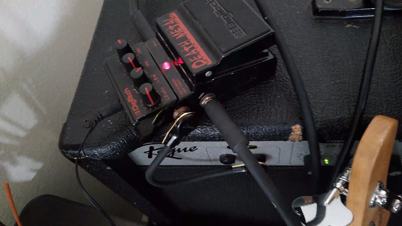 DigiTech - Death Metal Pedal Into Two Amps (do most DigiTech pedals technically have stereo out?)