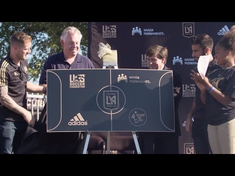 LAFC & Kaiser Permanente Dedicate Community Soccer Pitch At Bethune Middle School