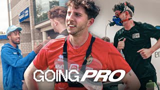Is it possible to BECOME A PROFESSIONAL FOOTBALLER in one year? 💪🤯 GOING PRO EP. 1