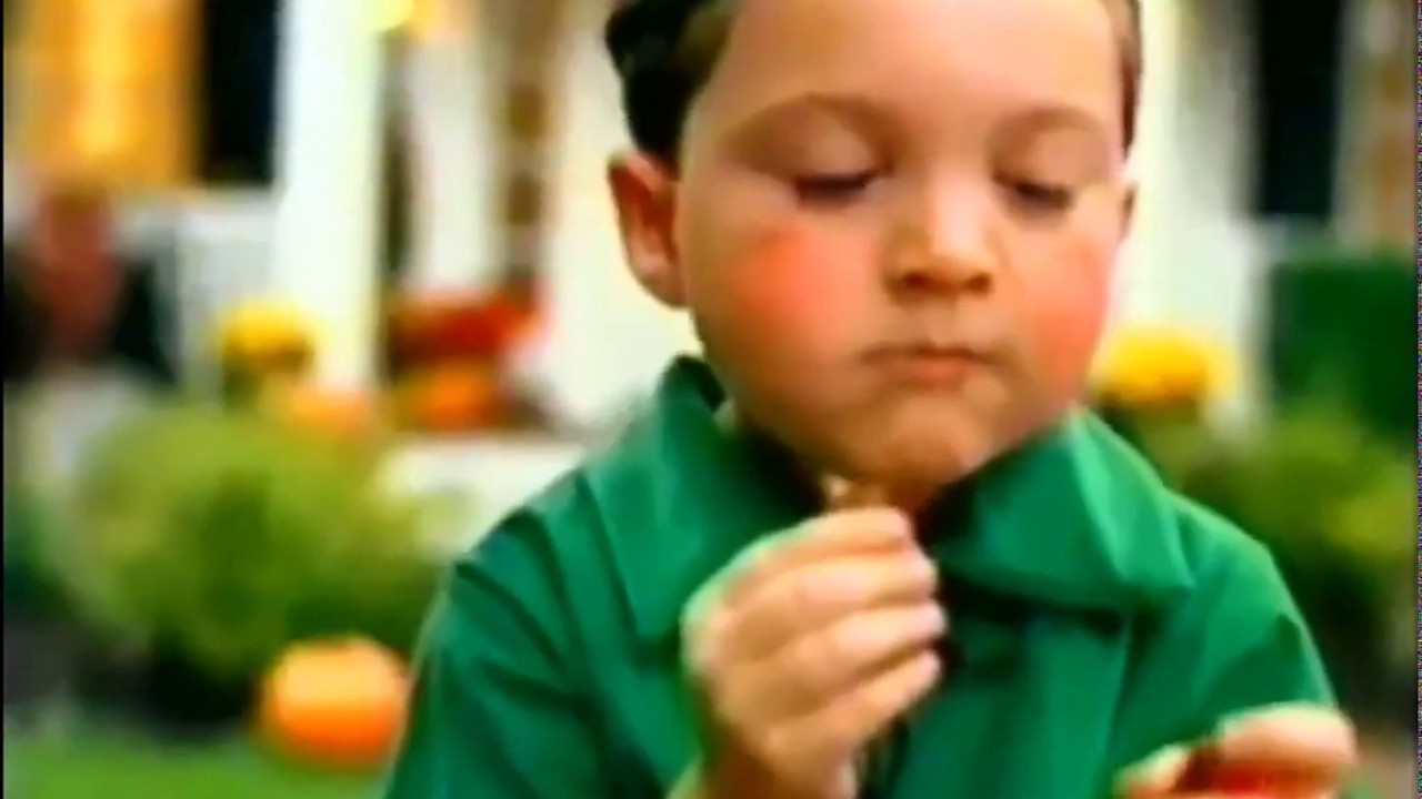 Kit Kat Candy Bar Break Time Anytime 2000 Halloween TV Commercial HD