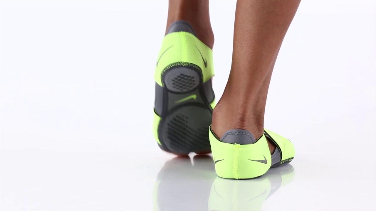 nike studio wrap size 9