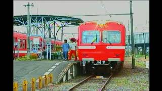 江尾到着する岳鉄7003