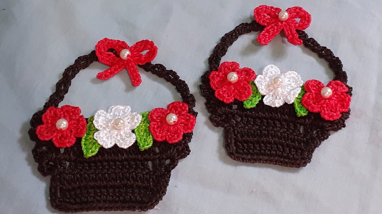 Cestinha de crochê para aplicação ou imã de geladeira (veja o passo a passo)