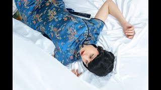 Chinese dress qipao photoshoot - backstage video screenshot 2