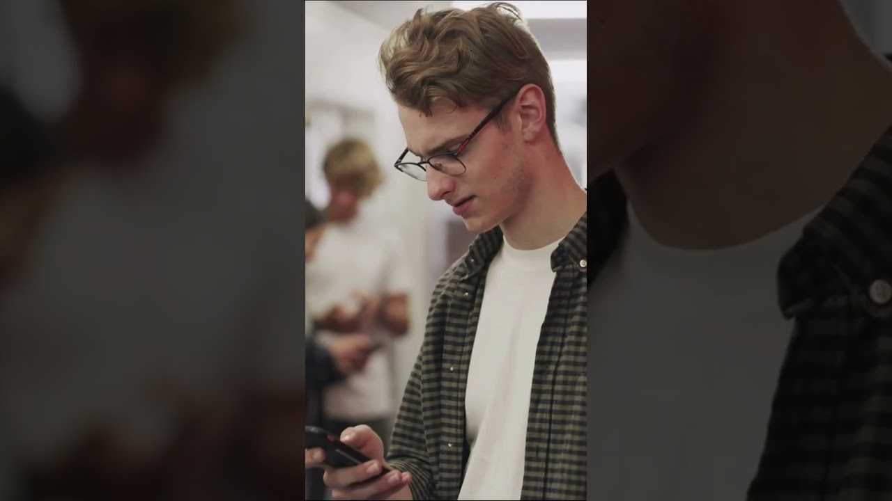 How Dollar Shave Club Stole Market Share from Gillette.