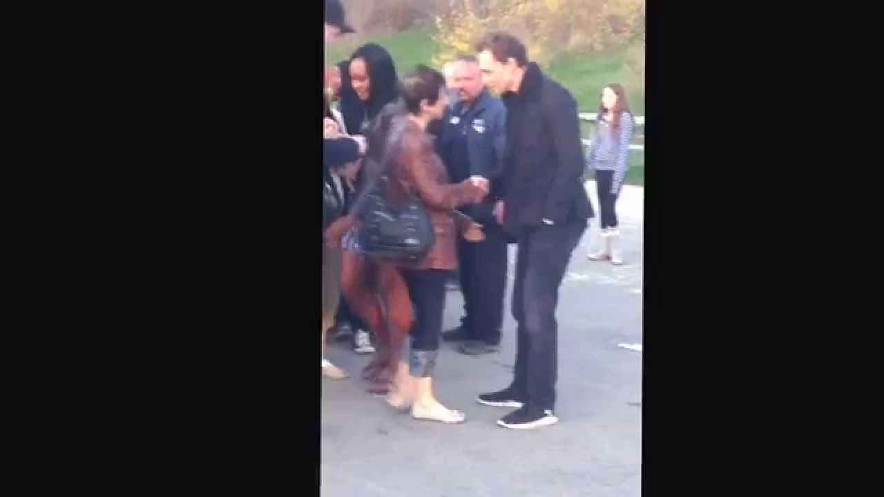 Tom Hiddleston meeting fans in Hamilton