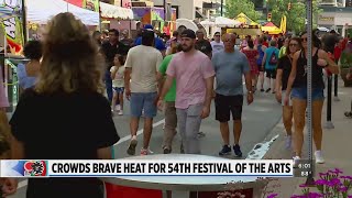 Crowds brave heat for 54th Festival of the Arts