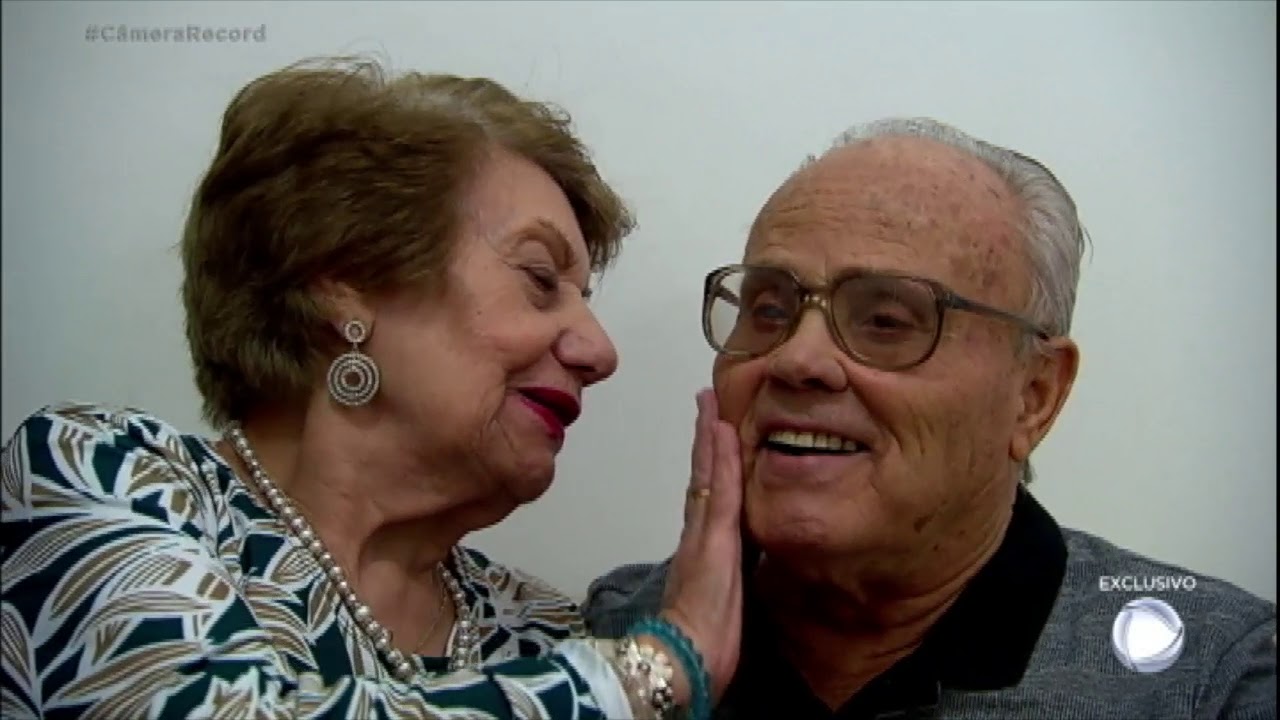 Após perder a visão aos 77 anos, Amaro retoma os estudos para aprender a escrever em braile