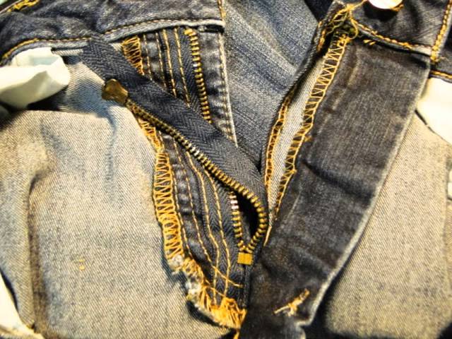 How to fix a zipper on jeans, replace the zip in a pair of jeans and keep  the original top stitching · VickyMyersCreations