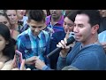Jhonny Rivera Sorprende a un Admirador en las Calles de Ibague