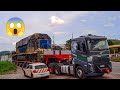 SÓ NO BRASIL MESMO! O TREM ANDA DE CAMINHÃO 