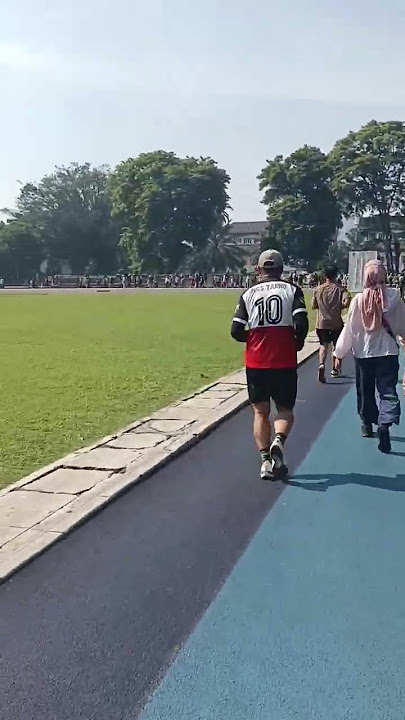 menikmati olahraga gasibu bandung #shorts #5 Oktober 2025