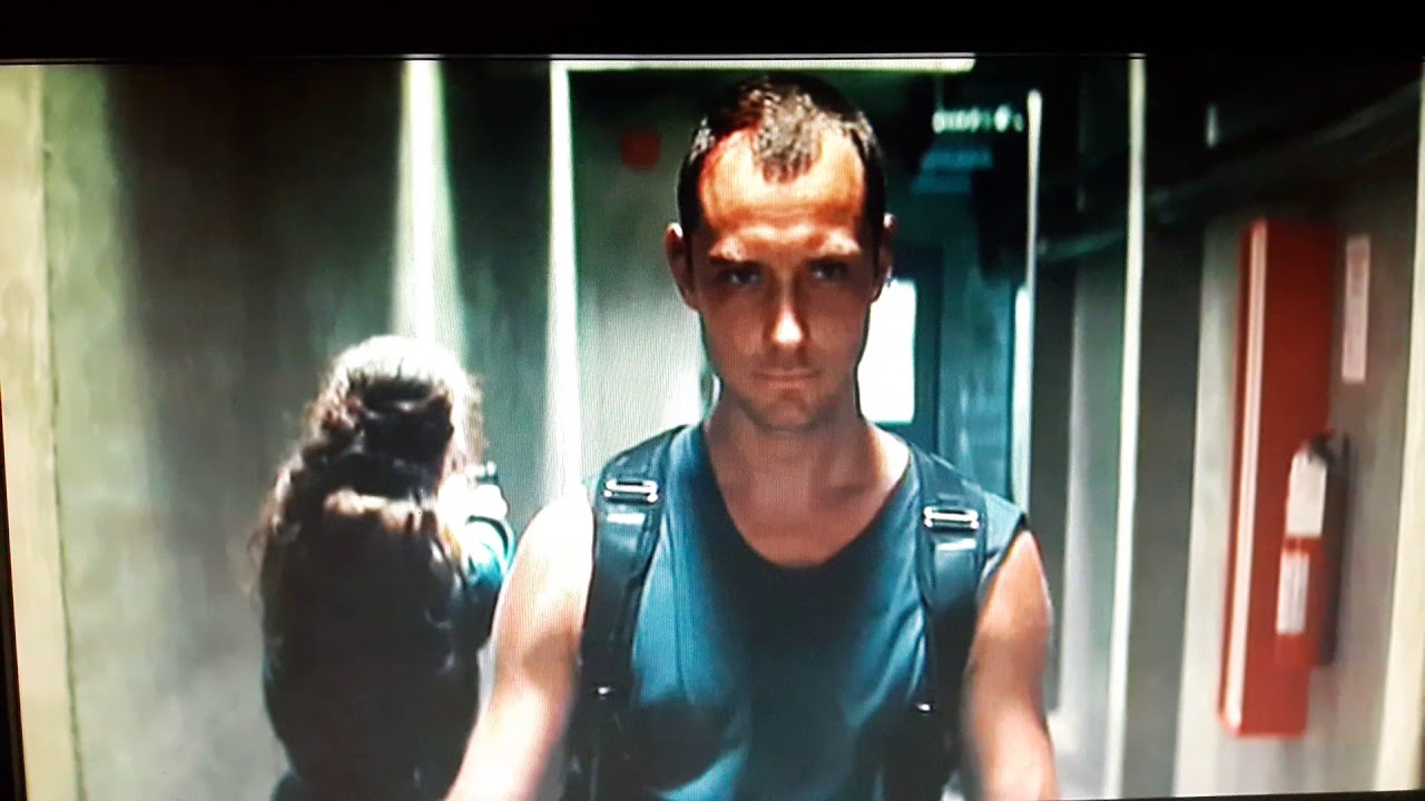 Download Jude Law Repo Men: Carnage In The Corridor (2010)