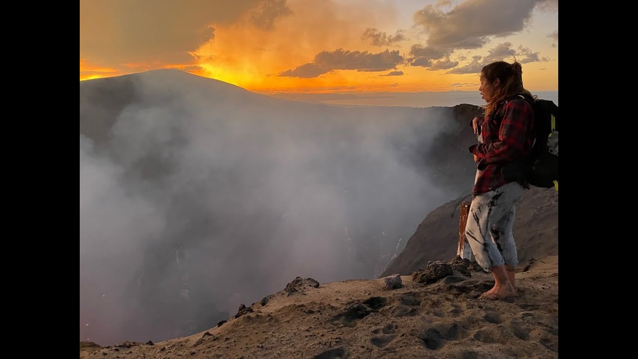 Sailing to An Active Volcano in Vanuatu WHSE124