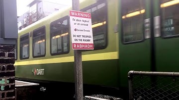 Irish Rail DART 8100 EMU arrives at Lansdowne Road for Bray (24/2/17)