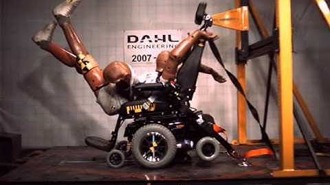 Failed Crash test according to ISO 7176-19 & 10542 - el-wheelchair with a 4 point tie down system