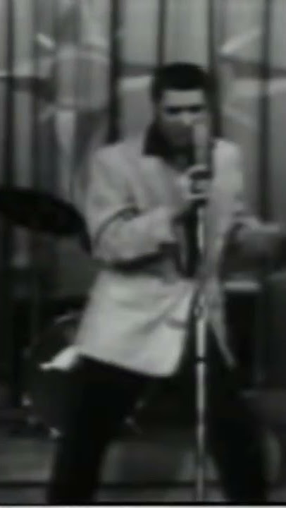 elvis presley hound dog live 1957