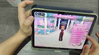 Dress to Impress (Roblox) Gaming Test on iPad 11th Gen (A16) screenshot 5
