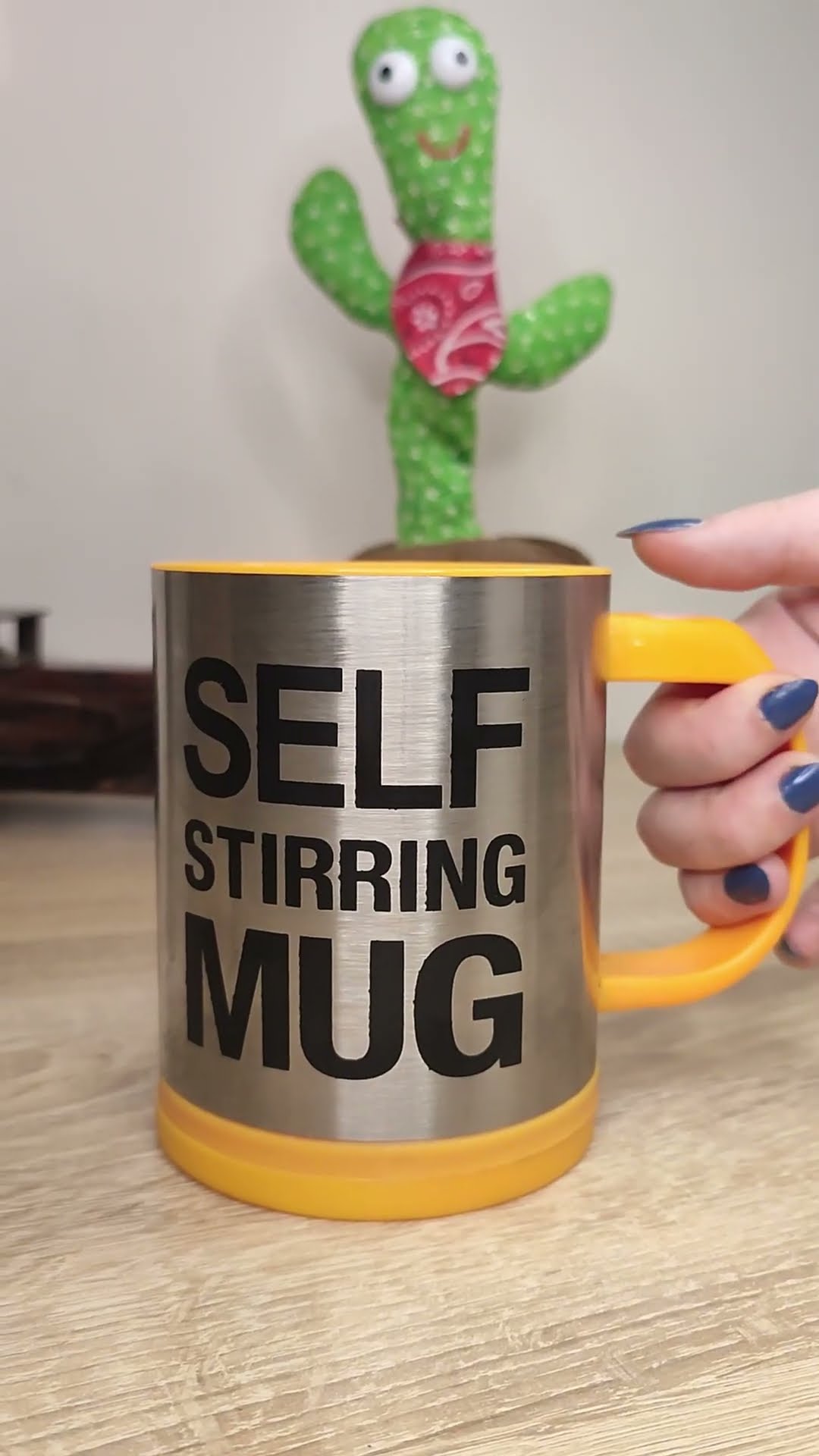 Product Link in Bio ( # 1924 ) ?✅  @MaviGadgets Automatic Self-Stirring Insulated Smart Mug