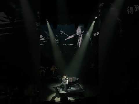 JOEY YUNG- LOVE IN VANCOUVER "黃色大門"