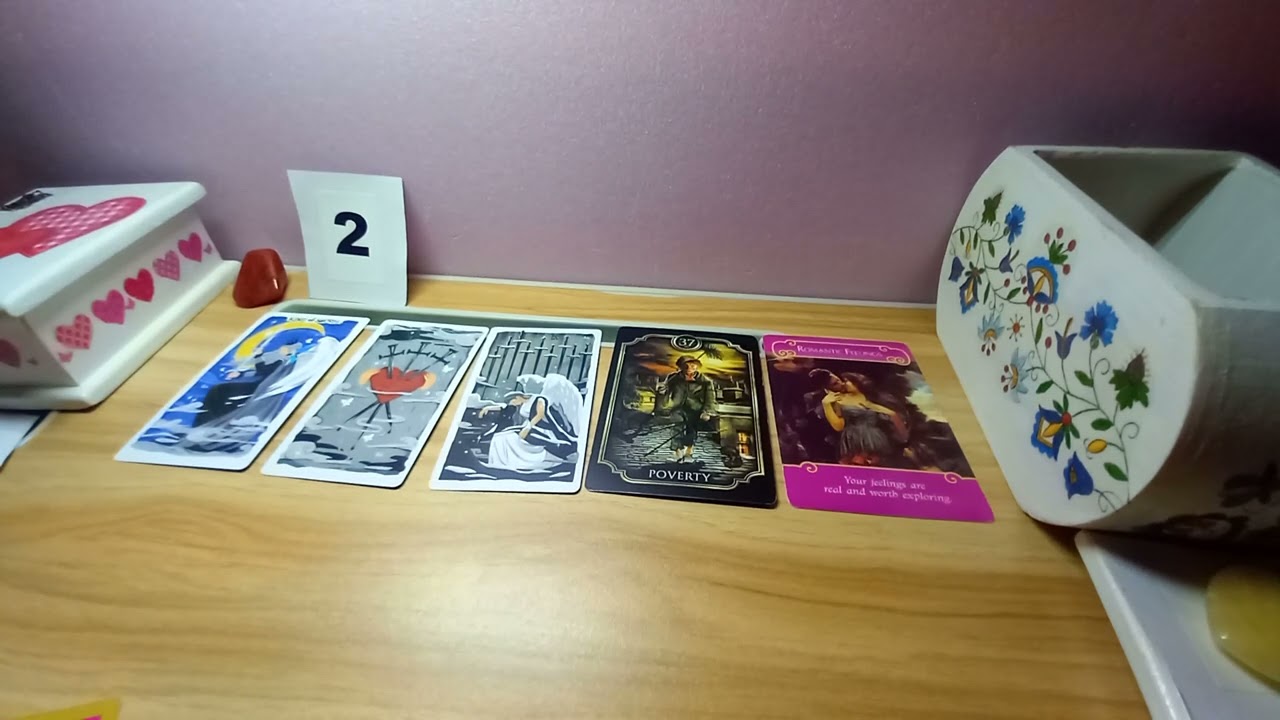🔮  ŠTA VAŠA OSOBA ŽELI SA VAMA? 🔮  #ljubav #misli #osecanja #ocekivanja #tarot