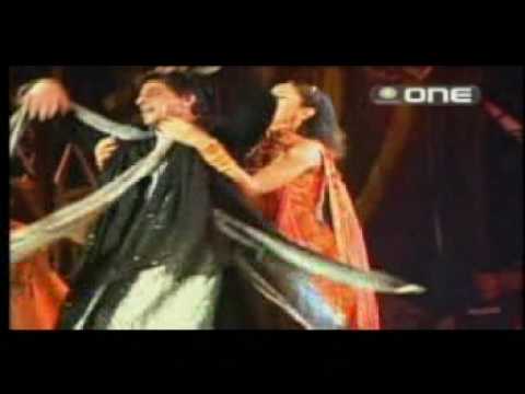 BALI CHUADIN  ...LA FAMILIA HINDU EN CONCIERTO