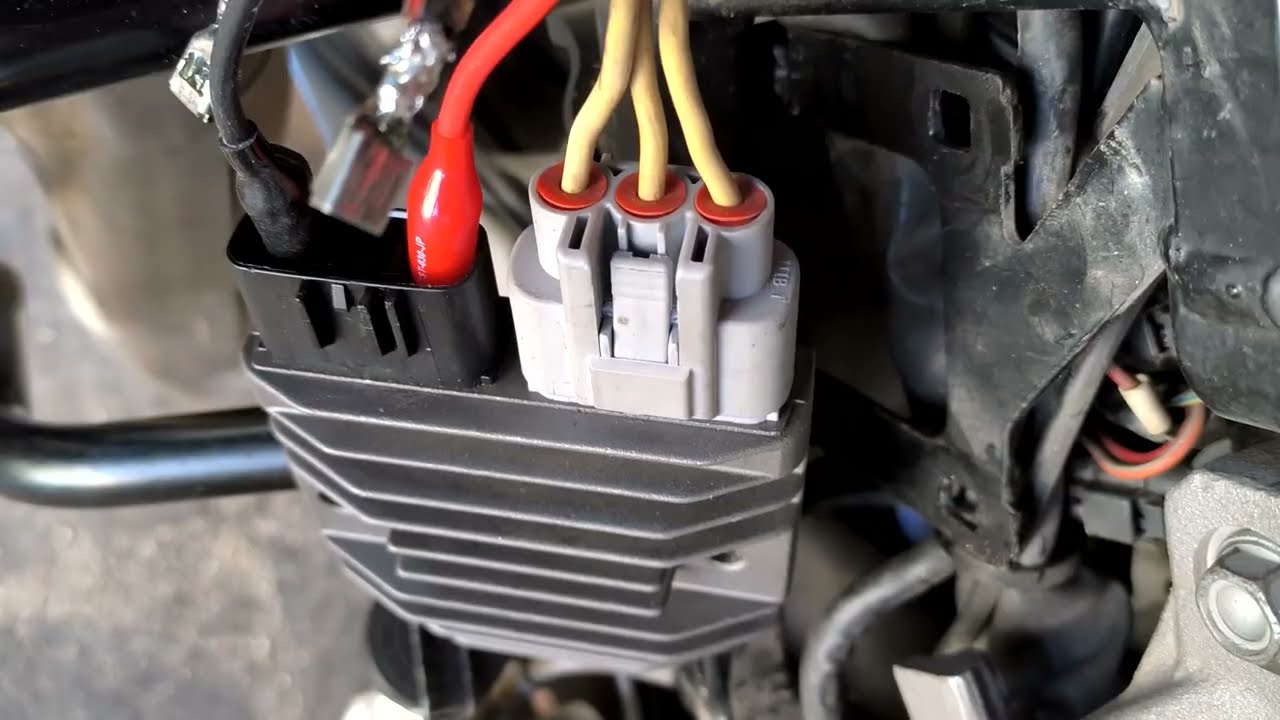 Aprilia Caponord ETV 1000 Voltage regulator/ rectifier