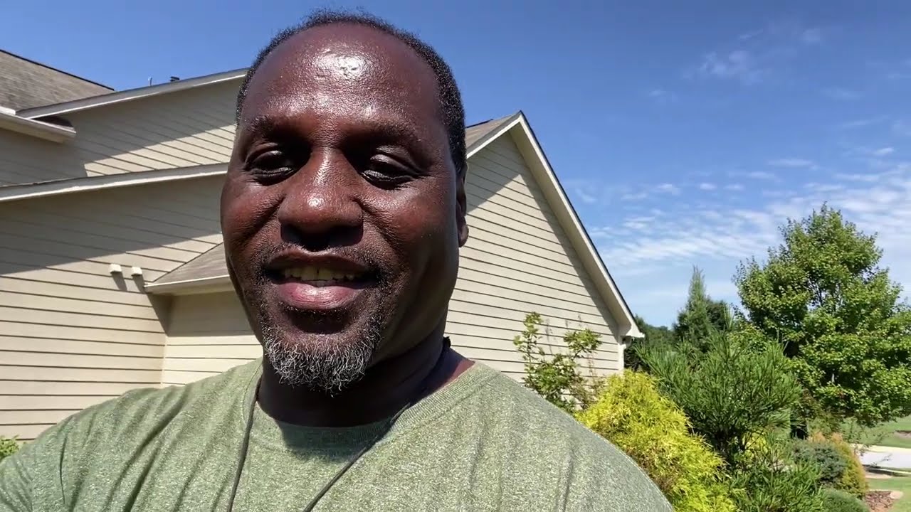 Обрезка хвойных деревьев в саду