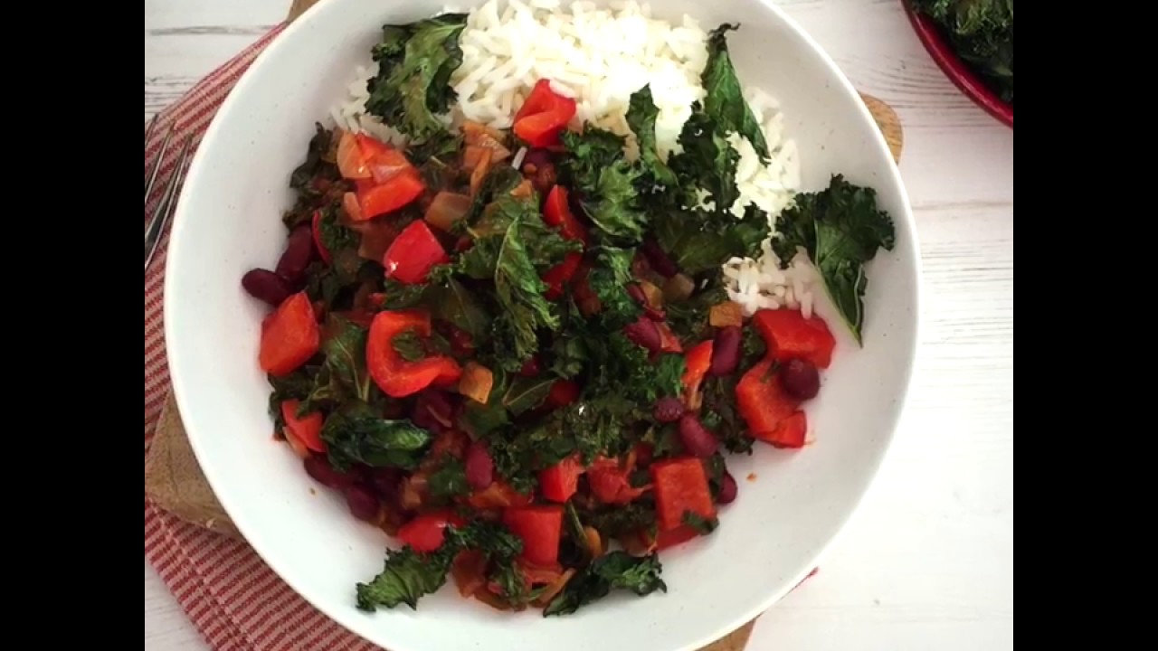 Mexican Vegetable Chilli with Spicy Kale Crisps - YouTube