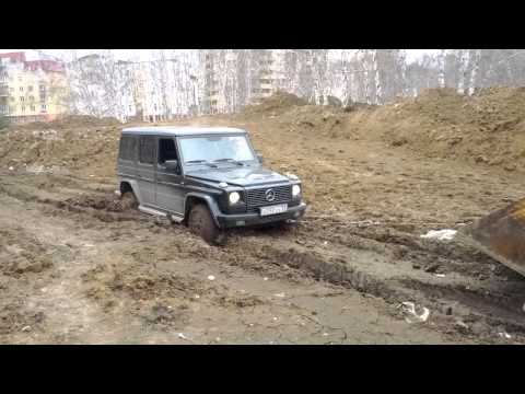 Mercedes G vs Tractor, Гелик vs Трактор