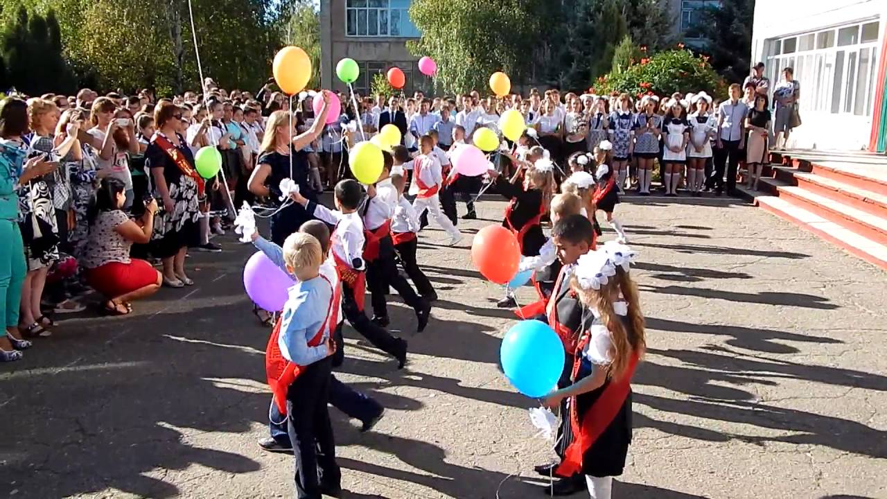 Танец первоклашки на выпускной в детском саду. Танец первоклассников на 1 сентября. Флешмоб первоклашки. Танец птицы Мои птицы. Первоклассница танец.