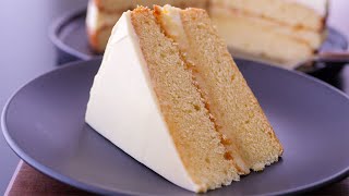 Tangy & Dreamy: Lemon Cake Recipe with Lemon Curd and Cream Cheese Frosting